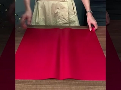 Un popolare foglio a colori solidi con un piccolo buco rotondo di carta da avvolgere, fioraio floral art, fresco