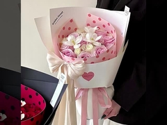 Il popolare valzer polka dot a forma di foglio a un pezzo di fiore bouquet di carta di avvolgimento 520 Festa della Mamma fl