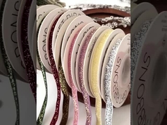 Nuovo nastro di fiocco