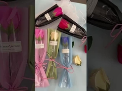Nuovo regalo di fiori di sapone rosa per il giorno degli insegnanti, la festa di Qixi, San Valentino e la festa delle donne.