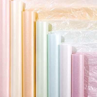 Un buon prezzo. perla elegante impermeabile Rolls di carta da imballaggio del fiore di 70cm x di 50cm in linea