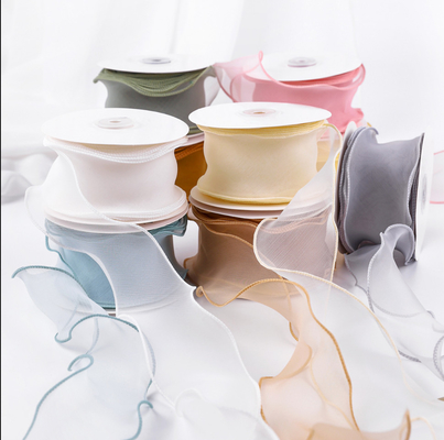 Buon prezzo Nastro bilaterale semplice dell'organza di Gauze Gifts Wrapping Flower Fishtail in linea