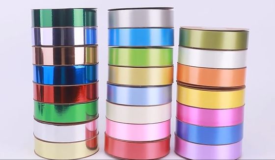 Un buon prezzo. Poly PP Nastro regalo sostenibile per la decorazione di imballaggio della festa di Natale in linea