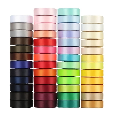 Un buon prezzo. 196 Nastro arcobaleno a colori singolo a doppia faccia 100% poliestere satinato in linea