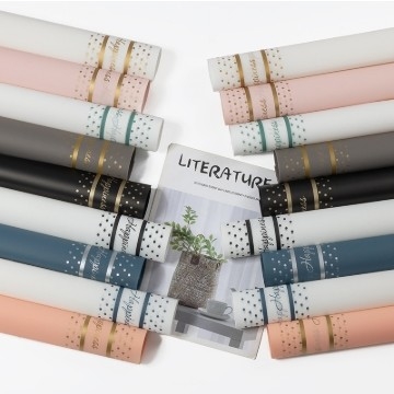 Un buon prezzo. Imballaggio impermeabile di fiori carta materiali fioraio piccola bella carta coreana bouquet di fiori carta rosa materiale di imballaggio carta in linea