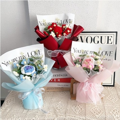 Un buon prezzo. Bouquet di rose di lana per compleanni, anniversari e altre celebrazioni in linea