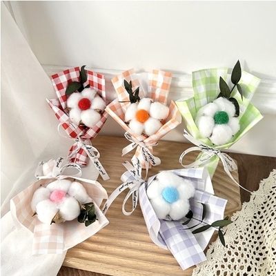 Un buon prezzo. Internet celebrità nuovo regalo di San Valentino simulazione cotone cinque petali Qixi atmosfera singolo bouquet regalo creativo in linea