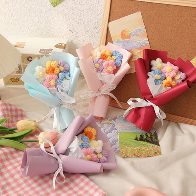 comprare Fatto a mano Puff Stitch Mini Maglia Bouquet Carino Fiore Di Filato Regalo Per Il Suo Compleanno/Giorno Di San Valentino online manufacture