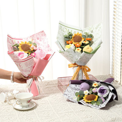 comprare 20x35cm Bouquet a mano intessuto di fiore di sole e rosa in lana di simulazione in colori multipli Ideale per San Valentino e compleanni fabbricazione online