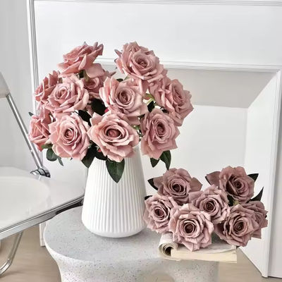 comprare Decorazione per il matrimonio con un bouquet di rose di seta artificiale fabbricazione online