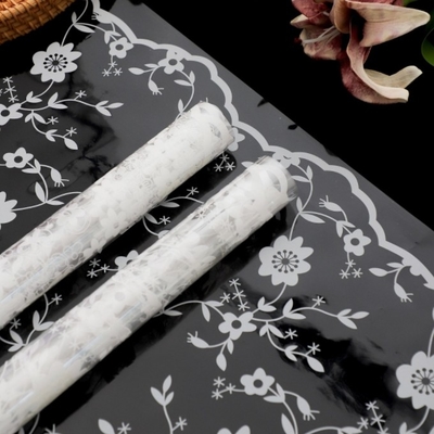 Un buon prezzo. Yitong imitazione pizzo pizzo trasparente bouquet di cellophane impermeabile carta di avvolgimento di fiori opp materiale di avvolgimento di fiori di plastica in linea