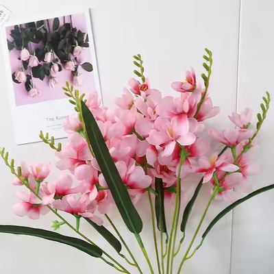Un buon prezzo. Fiori di neve profumati di alta gamma Bouquets artificiali Tavolo matrimoniale Hotel Decorazione domestica Arredamento floreale Ornamenti per fotografia in linea