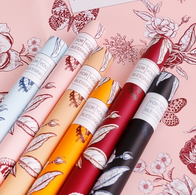 comprare Nuova carta da involucro per fiori del periodo della fioritura delle farfalle, materiale per bouquet, imballaggio impermeabile per le opere floreali, carta per i bouquet per la Giornata della donna online manufacture