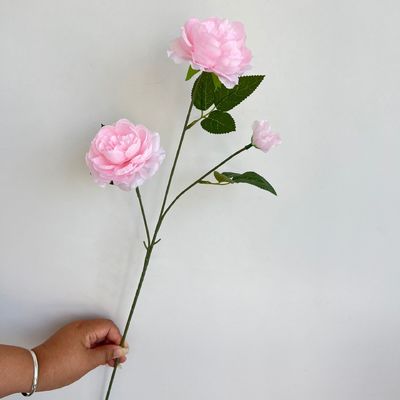 Un buon prezzo. Nozze di peonie simulate e decorazioni domestiche di rose simulate in linea