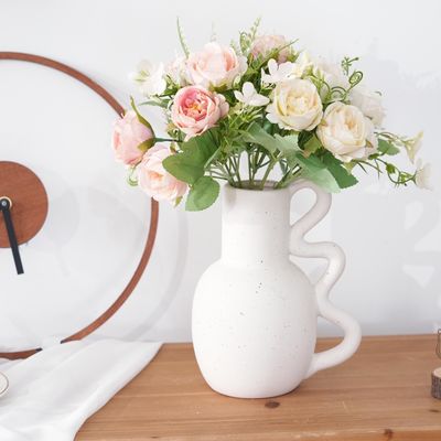 comprare Simulazione di rosa di melograno Bouquet finito Ins stile Decorazione domestica Fiori artificiali Decorazione scena di matrimonio Vendita a caldo fabbricazione online