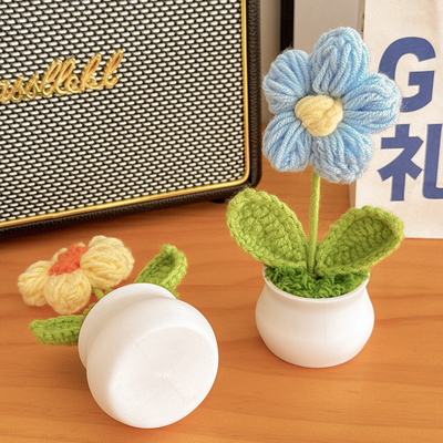 Un buon prezzo. Regalo di compleanno per le ragazze: pasticceria, piccola pianta in vaso a fiori, decorazione della scrivania, lana artificiale tessuta a mano, fiore artificiale in linea