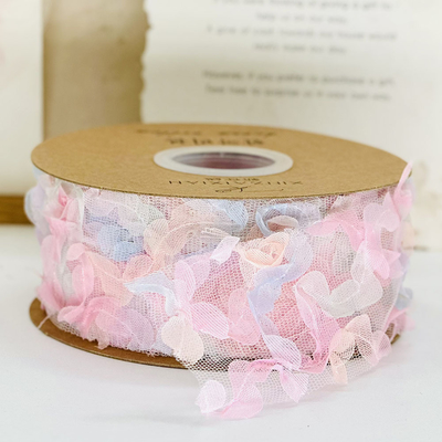 Un buon prezzo. 5cm/100m Poliestere in stile coreano Petali floreali con scarpe Cappelli da fiore Archi da fiore DIY Accessoiri per capelli Materiale di seta in linea