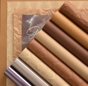 comprare Carta da avvolgimento in fiore in rilievo in colore caffè in autunno e inverno online manufacture