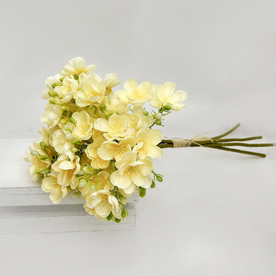 Un buon prezzo. Fiore finto di gelsomino simulazione del commercio estero fiore camera da letto arrangiamento di fiori soggiorno piccolo giasmino fiore di seta bouquet fiore artificiale transfrontaliero in linea