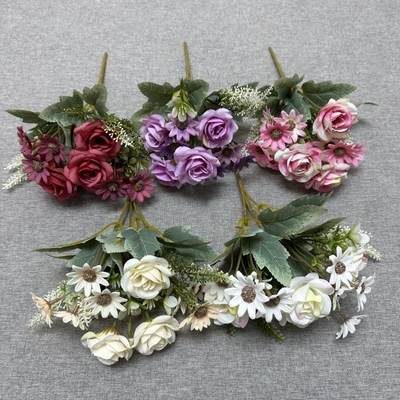 Un buon prezzo. Simulazione angolo rosa crisantemo combinazione bundle fiore di seta casa soggiorno hotel fotografia di nozze ornamento prop in linea