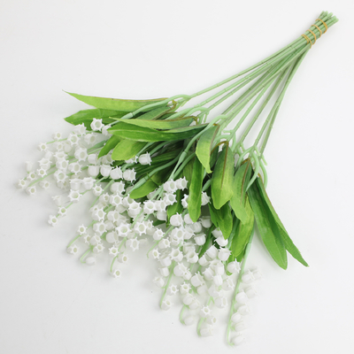 Un buon prezzo. Simulazione di piante verdi, giglio della valle, bouquet di nozze, decorazione domestica, forniture di fiori, decorazione bianca di alta gamma, decorazione di nozze in linea