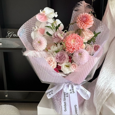 Un buon prezzo. Nuova carta da imballaggio con pellicola a bolle di acqua di vetro per il Festival di Qixi, pellicola a texture di vetro a 12 fili, materiale da imballaggio per fiori in linea