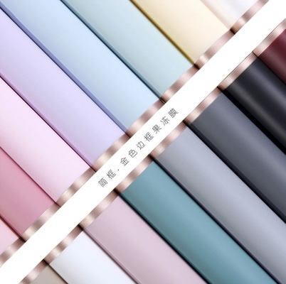 comprare Carta di cellophane per fiori in stile coreano con bordo dorato in plastica, semi-trasparente, per confezioni di bouquet e protezione dalla polvere online manufacture