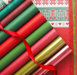 comprare Carta da imballaggio floreale impermeabile della serie natalizia rossa e verde Partysu, vibrante e impermeabile online manufacture