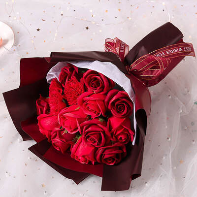 comprare I produttori cinesi vendono direttamente fiori di sapone artificiale rosa fiore di garofano bouquet per il giorno di San Valentino regalo fabbricazione online
