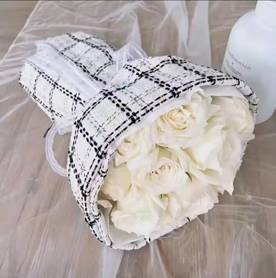 comprare Le griglie lussuose modellano il fiorista Packing Fabric del tessuto 150cmx50cm di carta da imballaggio del mazzo del fiore online manufacture
