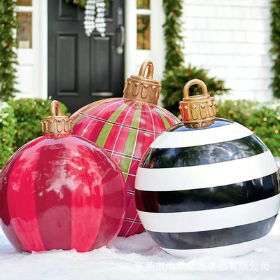 Un buon prezzo. La palla gonfiabile di Natale all'aperto della decorazione ha condotto il pallone luminoso per il cortile in linea