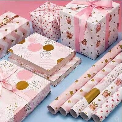 Un buon prezzo. rotolo bianco Digital della carta da imballaggio del regalo 80gsm stampata 50cm*70cm in linea