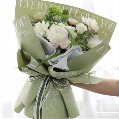 Un buon prezzo. Involucro del mazzo della carta di Translucent Waterproof Wrapping del fiorista per il fiore in linea