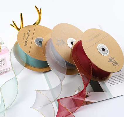 Buon prezzo Nastro dell'organza per il fiore dell'involucro di regalo che imballa il raso a coda di pesce del nastro del filato di colore solido in linea