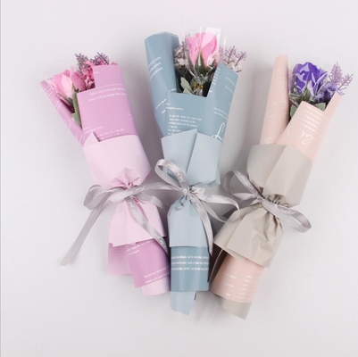Un buon prezzo. Per l'occasione del Ringraziamento Piccole piante artificiali multicolori personalizzate in linea