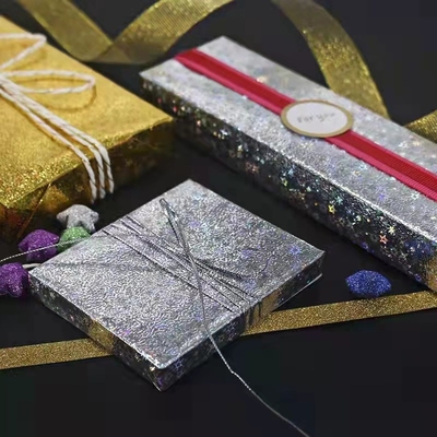 Un buon prezzo. Fogli CMYK imballaggio regalo Rollo di carta con imballaggio liscio e stampabile in linea
