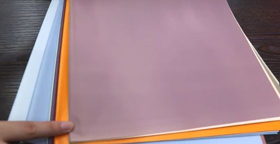 Un buon prezzo. Imballaggio Fioristico Carta di confezionamento di fiori a doppia faccia con stampa in 56*56 -2 cm in linea