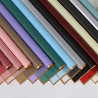 Un buon prezzo. Carta di avvolgimento di fiori coreana a colori personalizzati con stampa liscia impermeabile in linea