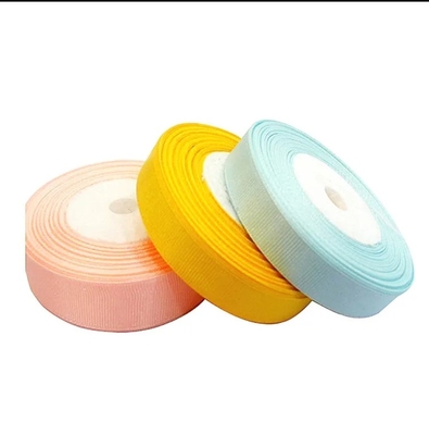 Un buon prezzo. 10mm-180mm Nastro Satinato di Seta Nastro regalo con confezione di fiori in vari modelli in linea