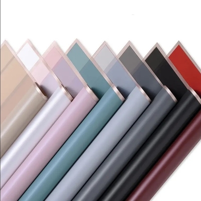 Un buon prezzo. Fabbrica di Shinewrap Prezzo diretto 2024 Vendita calda Golden Edge Fiore Carta di avvolgimento Bouquet Fiorista Carta di imballaggio regalo in linea