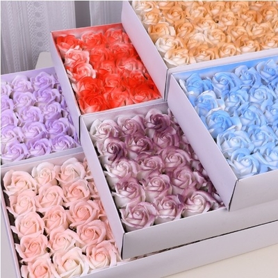 Un buon prezzo. Spray Color Gradient Rose Crushed Ice Blu Plum Jam Rose Sapone Bouquet Flower Head Ingrosso Tre strati Splash Acqua regalo di San Valentino in linea