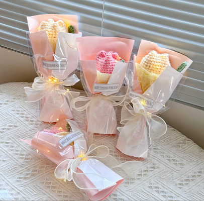 Un buon prezzo. Piccolo ma sorprendente 15x26cm tulipano a maglia piccolo bouquet di fiori in più colori in linea