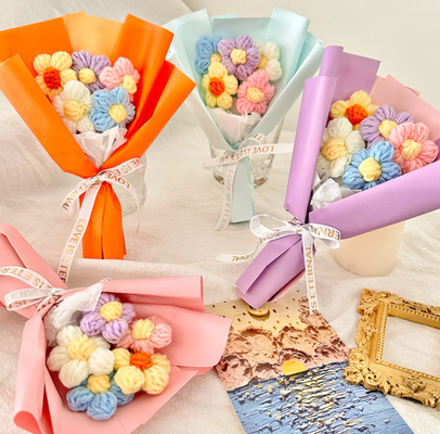 Un buon prezzo. Fabbricazione a mano di fiori a maglia Mini Filamento per le sorprese di compleanno in linea