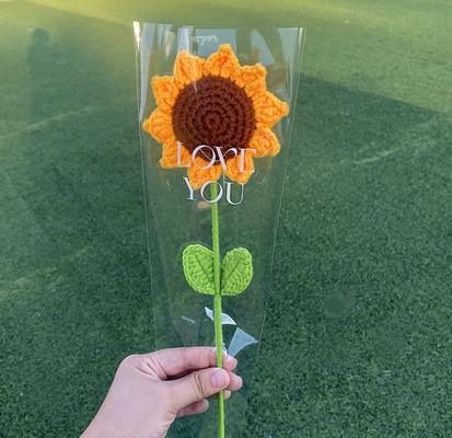 Un buon prezzo. Bouquet di fiori in filato a maglia da 20x35 cm con molteplici colori in linea
