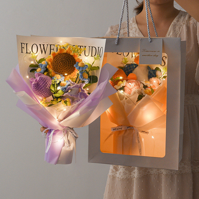 Un buon prezzo. Bouquet a crochet di girasole fatto a mano - regalo unico per le donne in linea