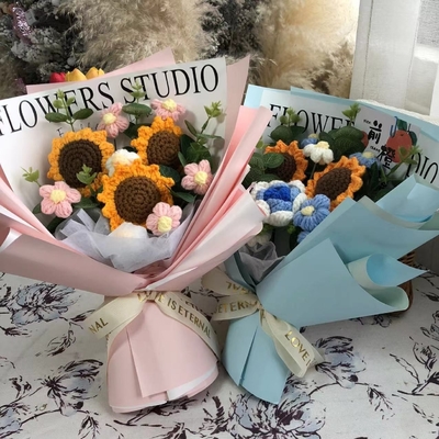Un buon prezzo. Regali d'esame Bouquets di fiori Fiori secchi Fiori di lana Girasoli e rose per fidanzata e migliori amici come regali di compleanno o di laurea in linea