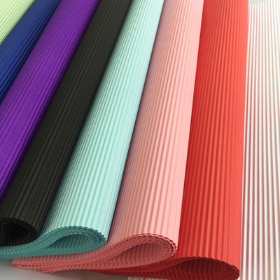 Un buon prezzo. Carta di avvolgimento a fiore a colori solidi 60*30*3 cm Dimensione per il confezionamento del mazzo in linea