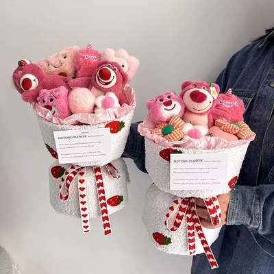 Un buon prezzo. Cartoni animati Bouquets di fiori di bambole di orso di fragola Bouquets di fiori di orso di fragola per la fidanzata come fiori di bambole Bouquets di fiori per il festival di Qixi San Valentino per le confessioni di laurea in linea