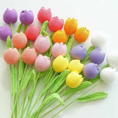 Un buon prezzo. Tulipano a pila a maglia Fiore eterno Regalo floreale unico e duraturo in colori multipli in linea