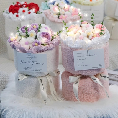 Un buon prezzo. Romantico Bouquet di Coniglio Finito Prodotto a mano a maglia Rosa di lana Giorno di San Valentino Regalo di compleanno per ragazze in linea